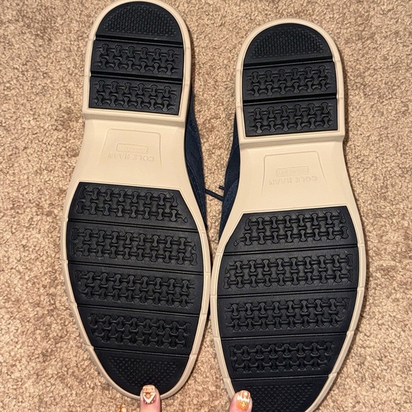 Cole Haan • Go-To Wingtip Oxford • Blue Suede - Picture 6 of 8